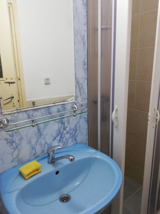 Inchiriez apartament