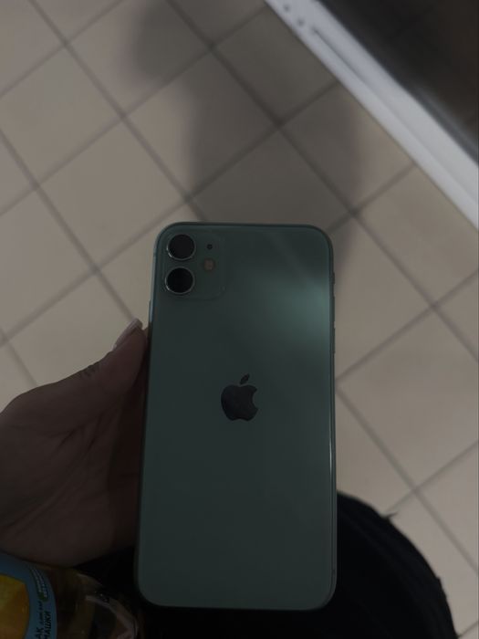 Iphone 11 в хорошем состоянии