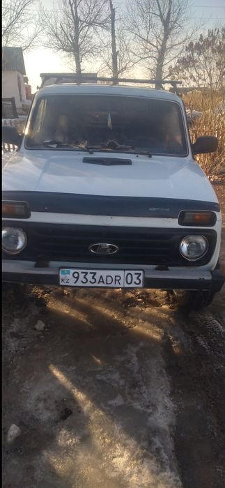 Продам ниву карбюратор 2004 год