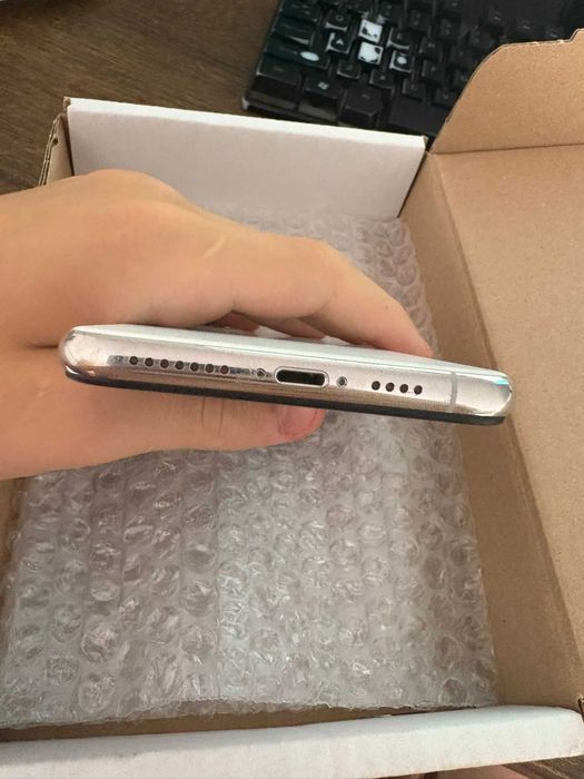 iPhone 11 Pro Max - 256GB - Ca Nou - Baterie 100%