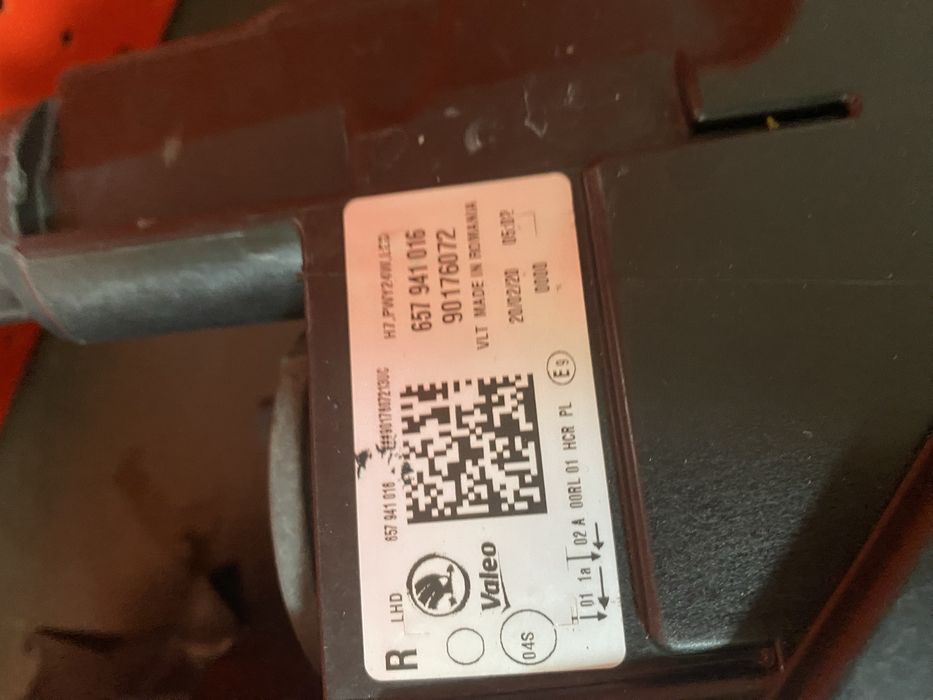 Far dreapta halogen si led drl Skoda Scala