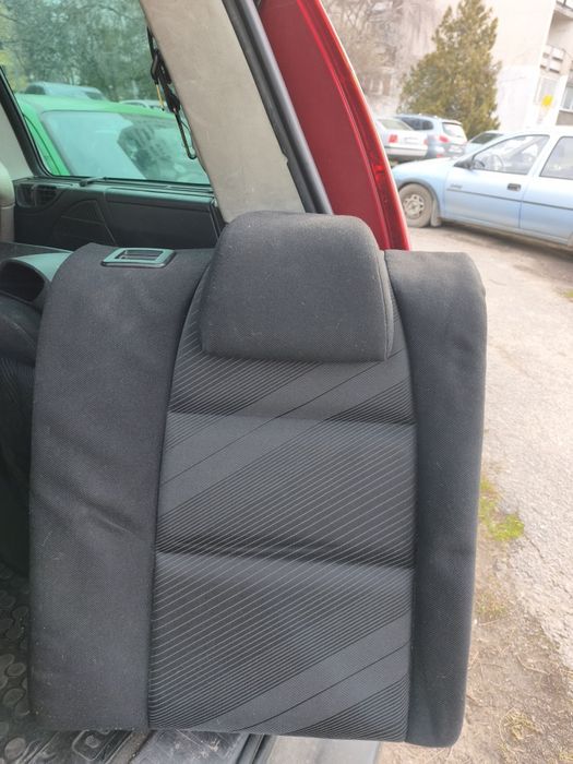 Продавам седалки за Peugeot 307