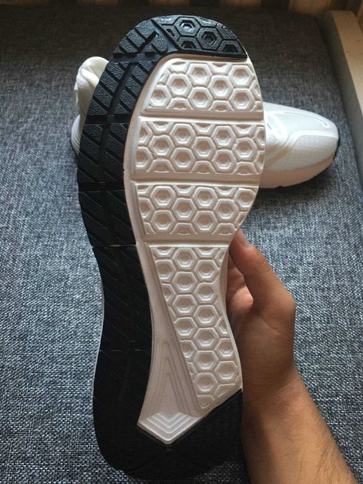 Nike krossovka sotiladi