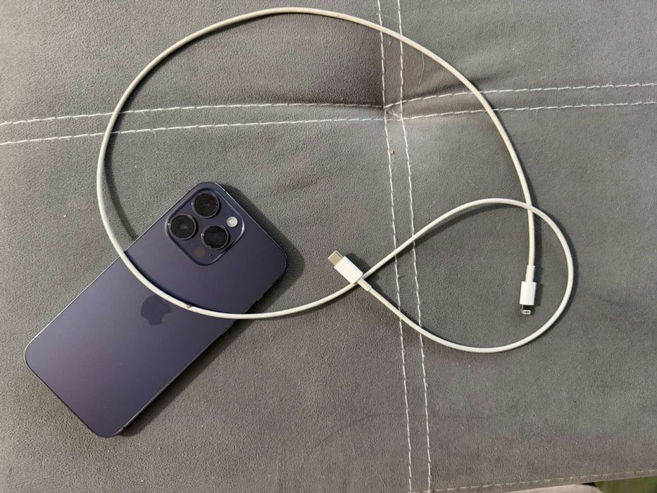 Iphone 14 pro max Purpple