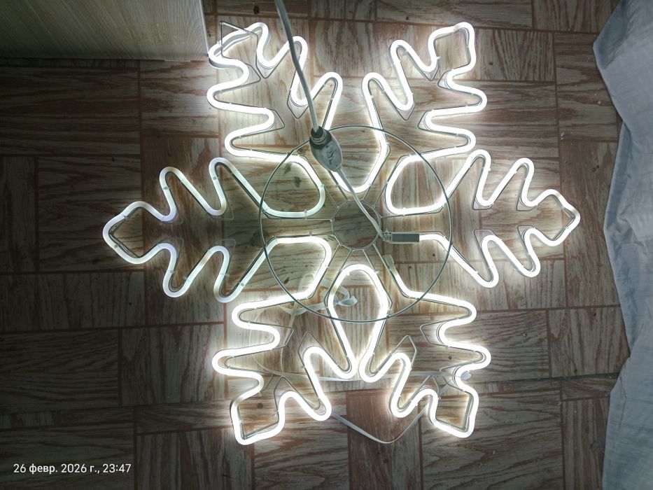 Прихожая , диван, кровать