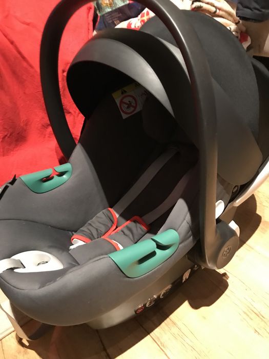 Carucior Cybex Balios S cu scoica auto Germania
