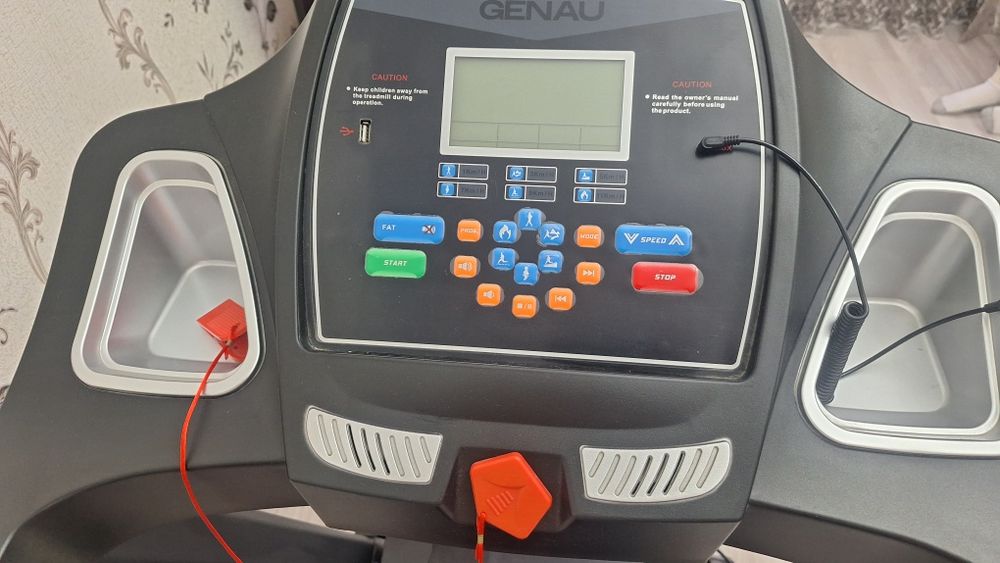 Беговая дорожка Genau TR50.