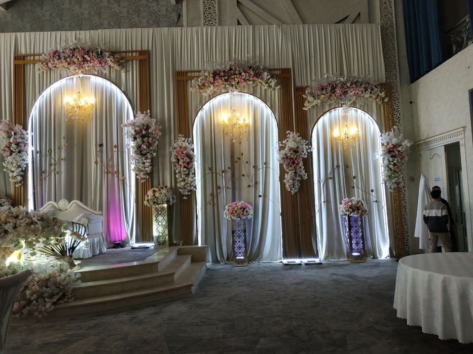 To'y Marosimlari uchun Sahnalar Pastavkilar Sro'chna Sotiladi