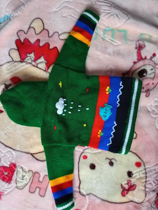 Продам кофточку руная работа