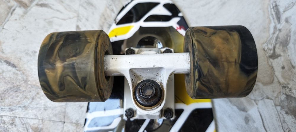 Vand mini skateboard