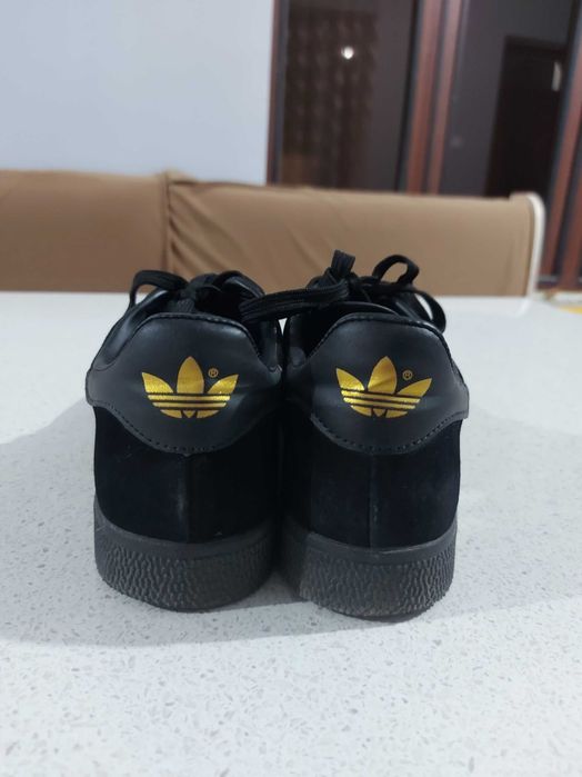 Кроссовки ADIDAS