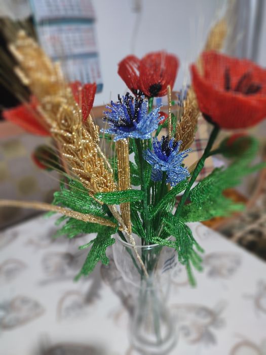 Цветы из бисера hand made