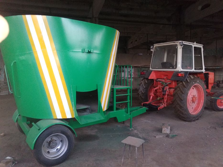 Кормораздатчик универсал