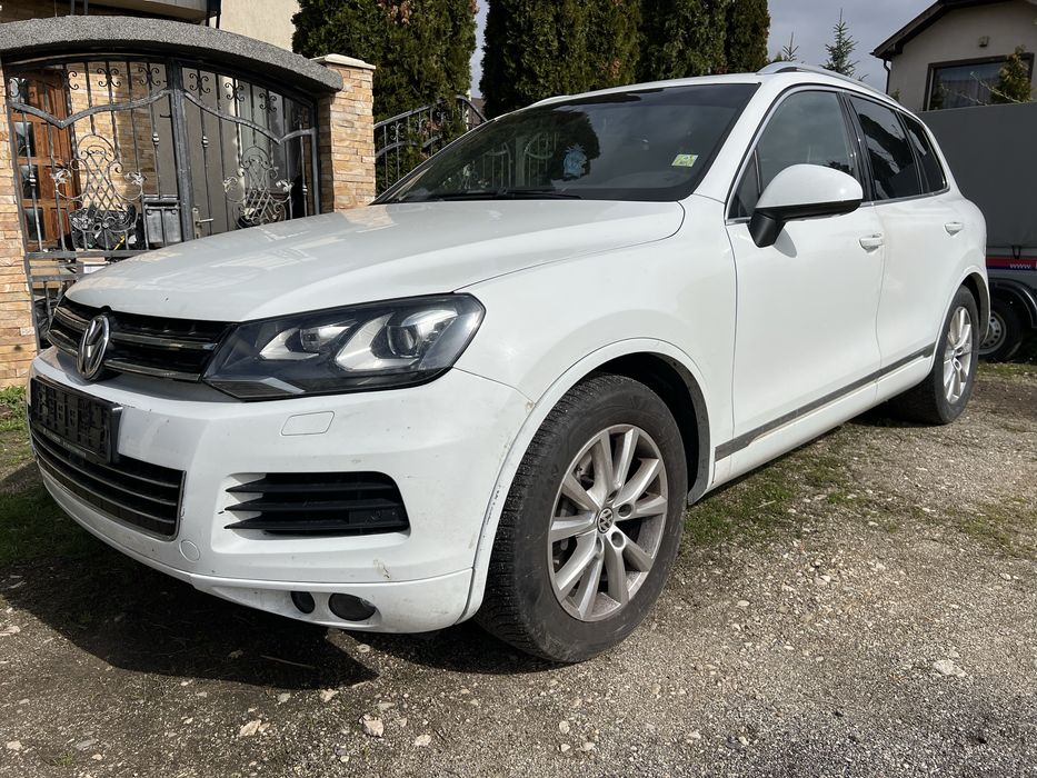 Dezmembram Touareg 7p Bot fata , Bara , capota , trager, aripa , usa,