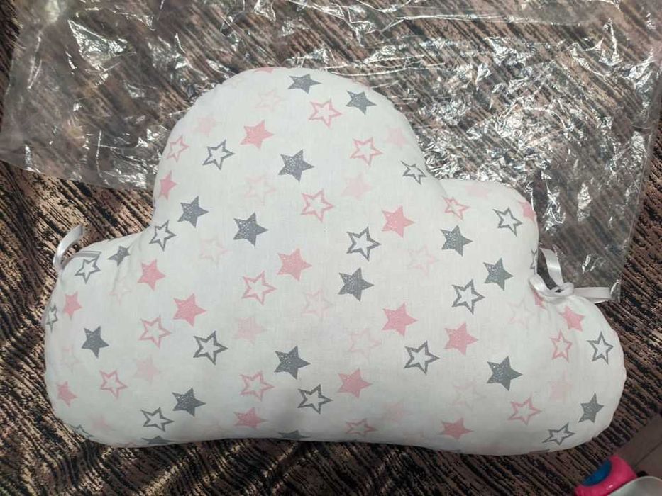 НОВА Декоративна възглавница / Обиколник (с връзки)