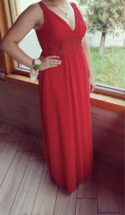 Vând rochie pentru ocazi