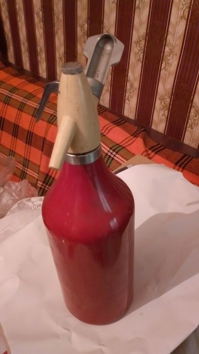 Продавам сифон за сода.