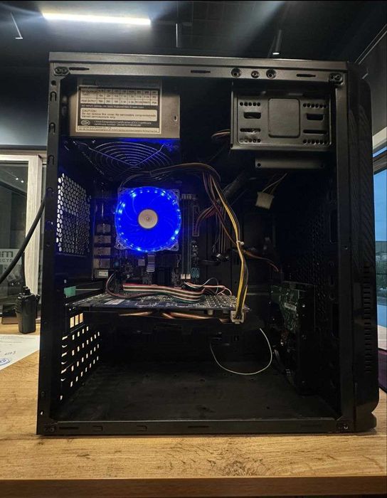 Kompyuter sotiladi (bez monitor)