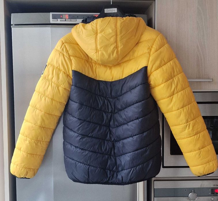 Пухено яке на немската марка С&А