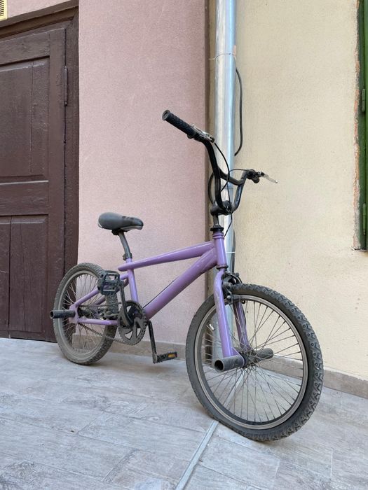 Vindem bicicletă BMX!