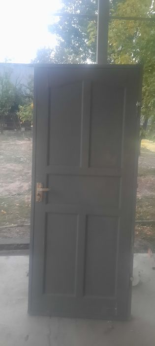 АссаламуАлейкум .Есіктер сатамын бу