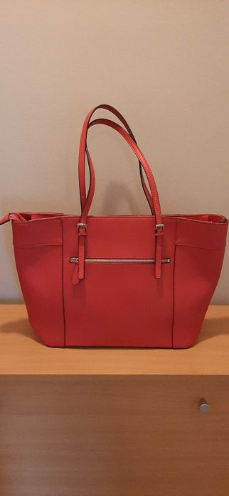 Guess червена чанта