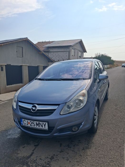 Vând Opel corsa D