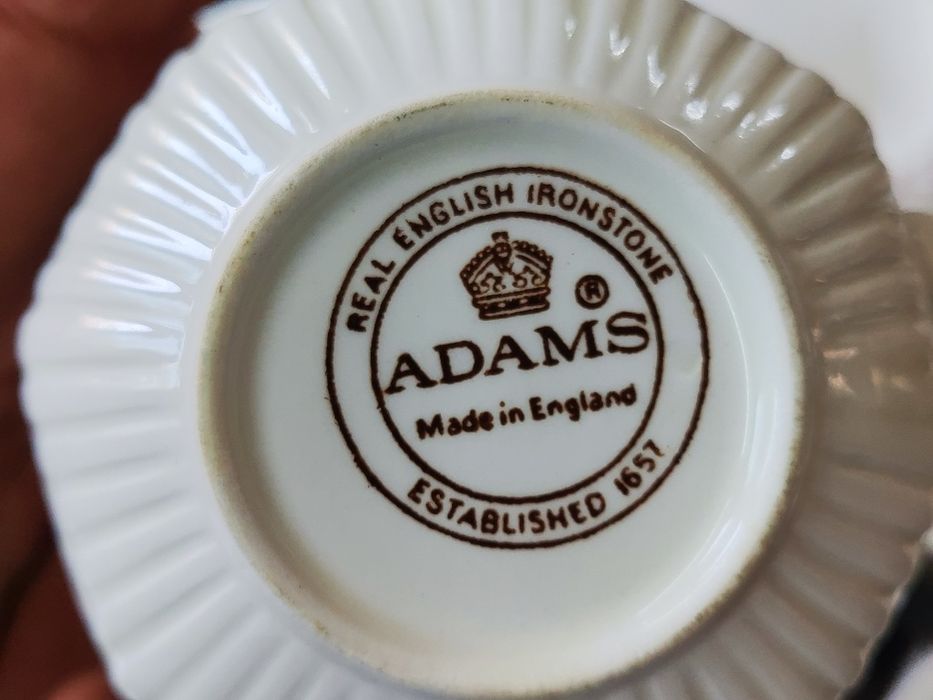 Порцеланов сервиза чаши и чинии Англия Adams