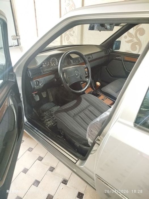 Mercedes-Benz 230 1993 — 3