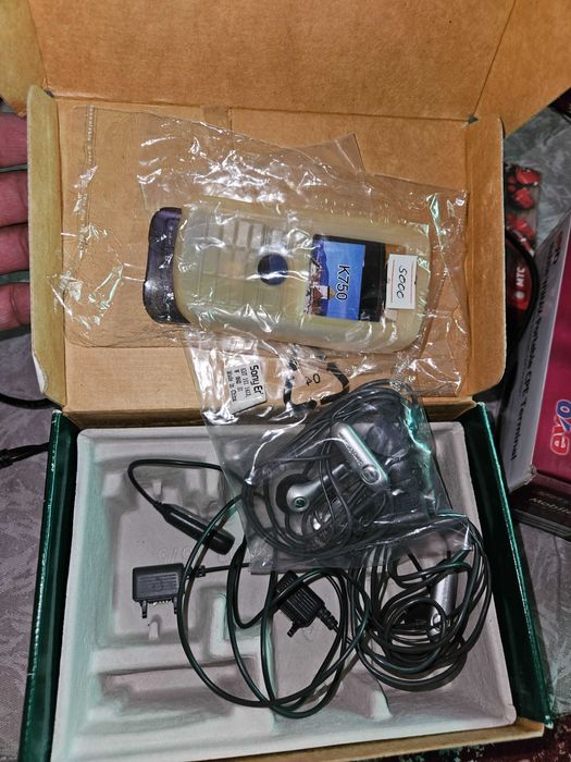 гарнитура мобильный тел Сони эриксон