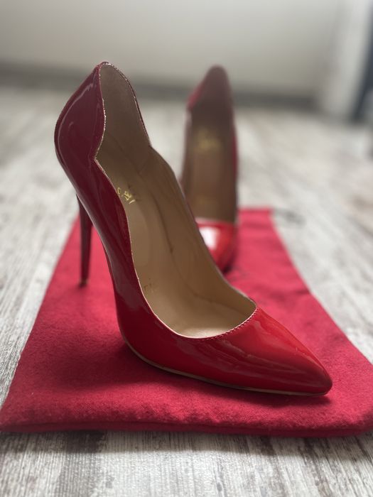 Обувки Christian Loubutain