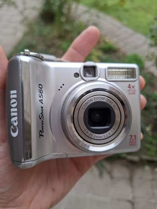 Компактен дигитален фотоапарат CANON POWERSHOT A560