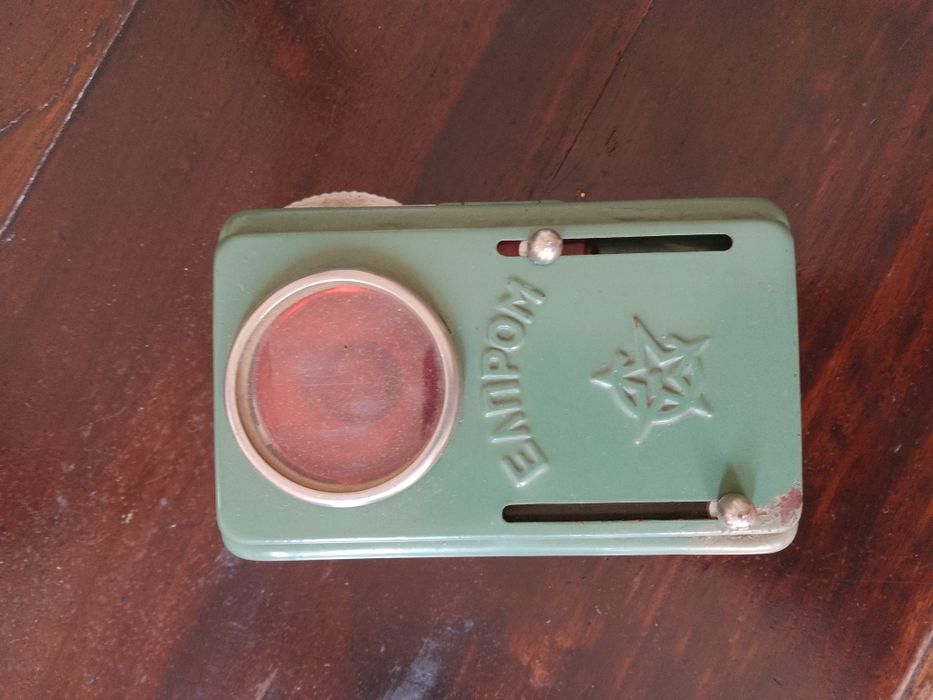 Сигнален фенер червена/зелена светлина