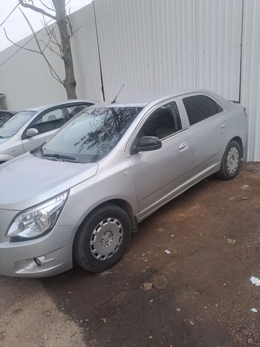 Продаю кобальт 2013 год, механика