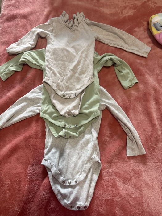 Дрехи на NEXT: 12-18 месеца ( 86 см) и един сет 9-12 месеца