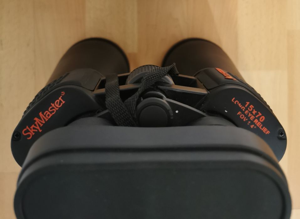 Binoclu Celestron Skymaster 15 x 70