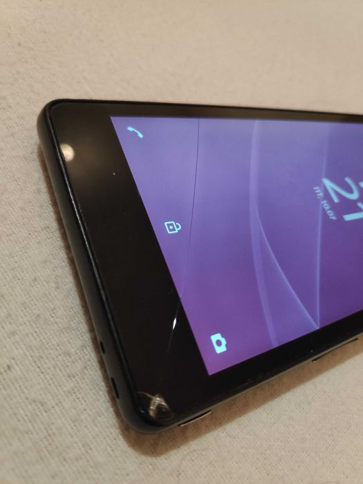 Sony Xperia ZR модел C5502