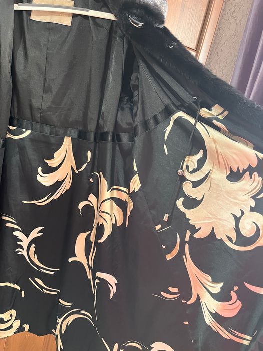 Продам натуральную шубу