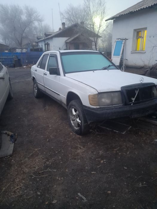 Мерседес 190 w201