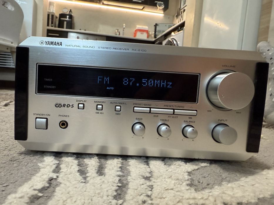 Yamaha RX-E100 мини ресивър