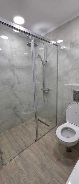 Дава се под наем Двустаен апартамент в Бургас, Център - 60 кв.м за 700 € - Снимка #6