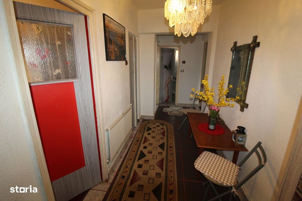 Închiriez apartament 2 camere în Hunedoara, Micro1-Bd.Libertății, 57mp