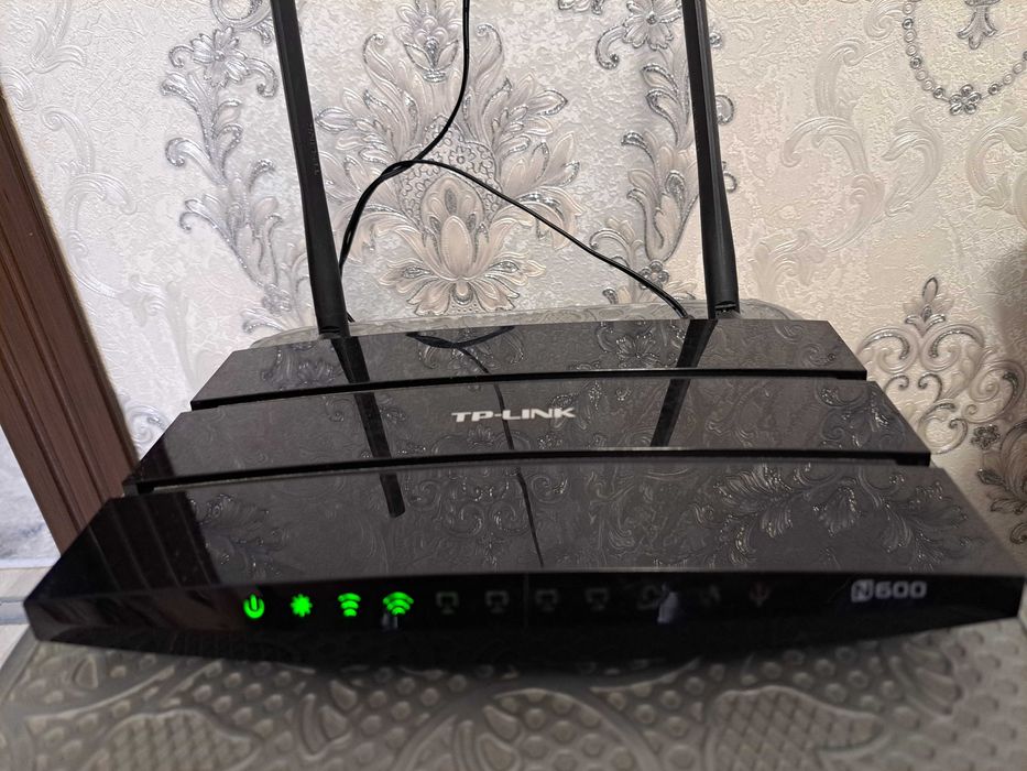 Вай фай роутер TP-Link TL-WDR3500