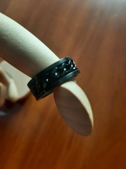 Inel/verigheta de culoare neagră