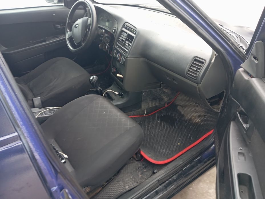 Продам ваз 2110 на полном ходу