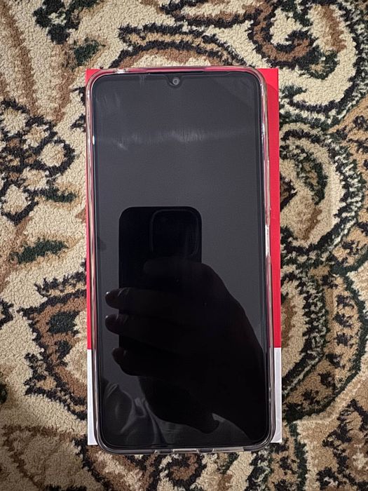 Redmi  13C  Память  8/256 гб, телефон своя идеал холатда турибди