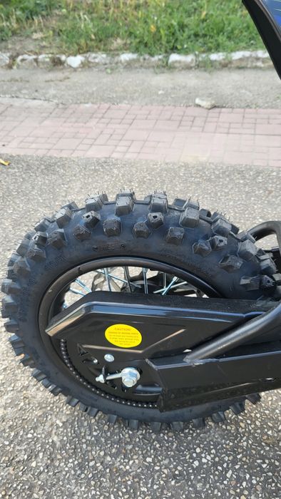 Vând motocicleta electrica copii