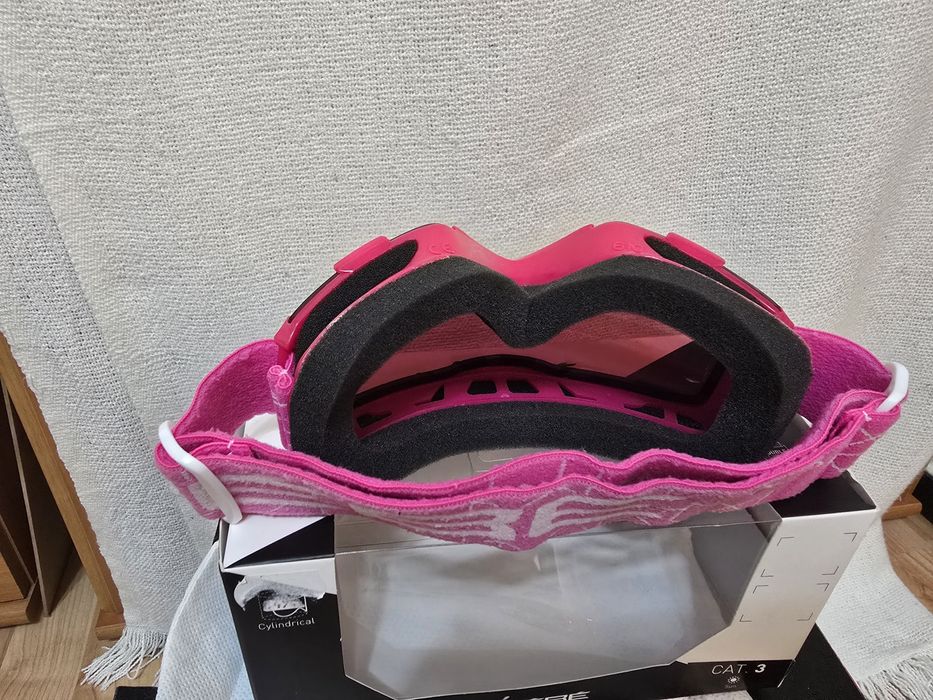 Vând ochelari de schi( Ski)Cébé