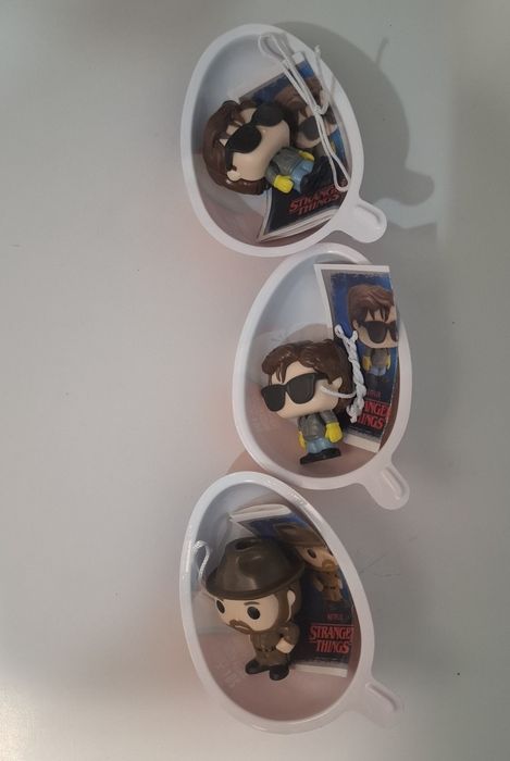 Фигурки очень странные дела.