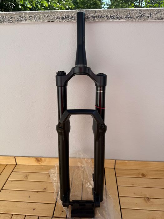 Rock Shox ZEB select + debonair charge 3 RC2 noua